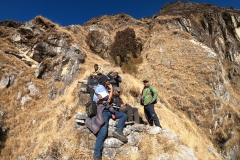 FON-Team-in-Difficult-Terrain-in-Ramaroshan